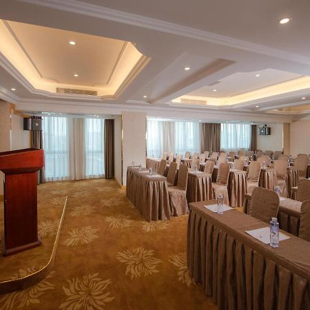 Vienna Hotel Dongguan Shatian Humen Port Экстерьер фото